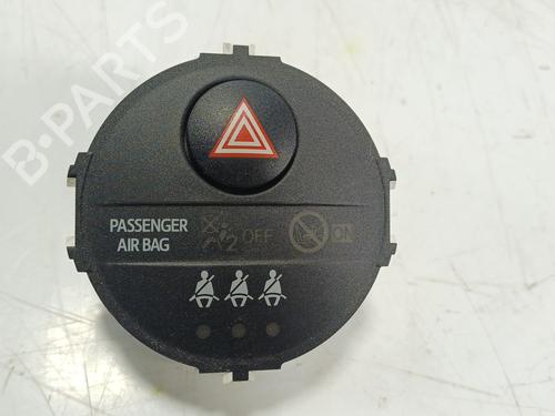 warning-switch-toyota-yaris-_p13_-2010-2011-2012-2013-2014-2015-2016-2017-2018-2019-2020-36423316 main image