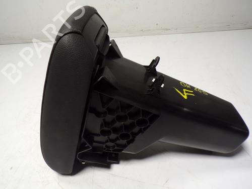 Used Armrest / Center console Armrest / Center console OPEL GRANDLAND / GRANDLAND X (A18, P1UO) 1.5 Turbo D (75) (131 hp) 13410296 13410296