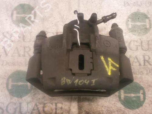 Used Left front brake caliper MERCEDES-BENZ VITO Van (W638) [1997-2003]  11546727