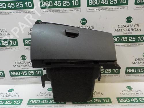 Handskerum RENAULT MEGANE III Hatchback (BZ0/1_, B3_) 1.5 dCi (BZ1G, BZ1W, BZ0R) (95 hp) 4003276