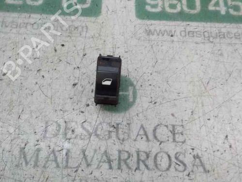 Used Right front window switch Right front window switch CITROËN C4 CACTUS 1.2 THP 110 (110 hp) 4829144 4829144