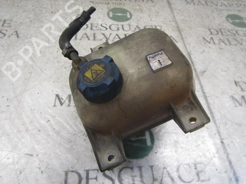 Used Expansion tank Expansion tank FIAT LINEA (323_, 110_) 1.3 D Multijet (323AXB11, 323AXB1A) (90 hp) 3831026 3831026