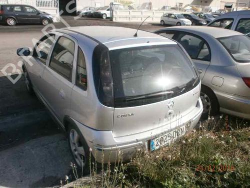Światło przeciwmgielne tylne OPEL CORSA C (X01) 1.2 Twinport (F08, F68) | BP3830880C37 