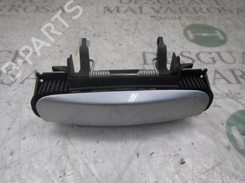 front-right-exterior-door-handle-audi-a4-b7-8ec-30-tdi-quattro-8e0839207-2004-2005-2006-2007-2008-2009-3829955 main image