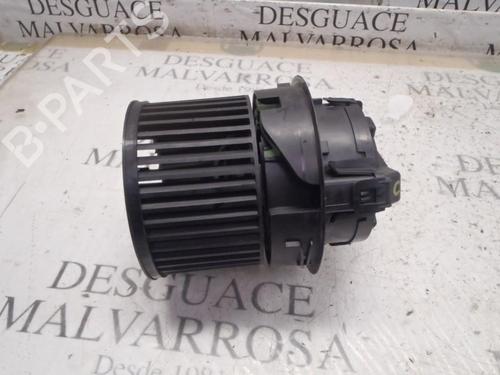 Used Heater blower motor Heater blower motor PEUGEOT 208 I (CA_, CC_) 1.4 HDi (68 hp) 3989672 3989672