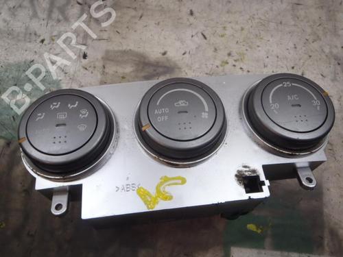 Used Climate control SUBARU IMPREZA Saloon (GD) 2.0 i R AWD (GD9) (160 hp) 4017141