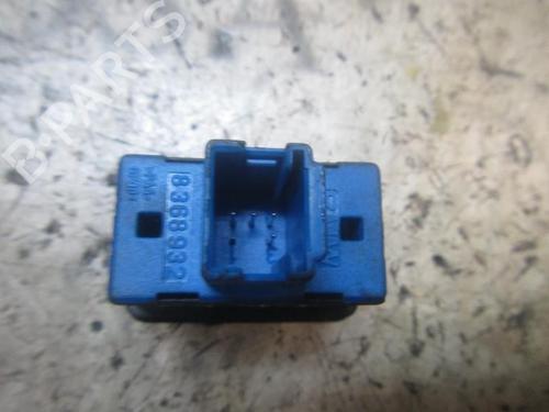 Right rear window switch BMW 5 (E39) 523 i | BP3840181I28