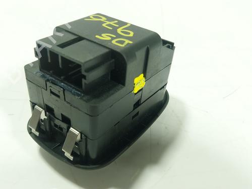 Left front window switch PEUGEOT 206 Hatchback (2A/C) 1.4 i | BP36157334I27 - Image 3