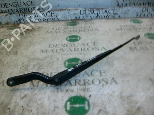 Used Front windshield wiper arm FORD FIESTA V (JH_, JD_) 1.4 TDCi (68 hp) 3754038