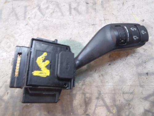 Used Steering column stalk Steering column stalk FORD FOCUS II Saloon (DB_, FCH, DH) 1.6 TDCi (90 hp) 3824083 3824083