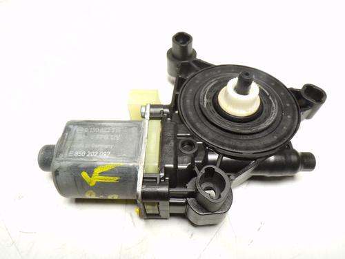 Used Right front window motor Right front window motor VW T-ROC (A11, D11) [2017-2026] 13317013 13317013