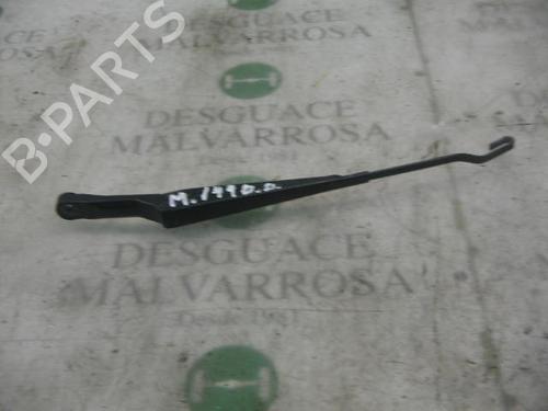 Used Front windshield wiper arm Front windshield wiper arm 3766667 3766667