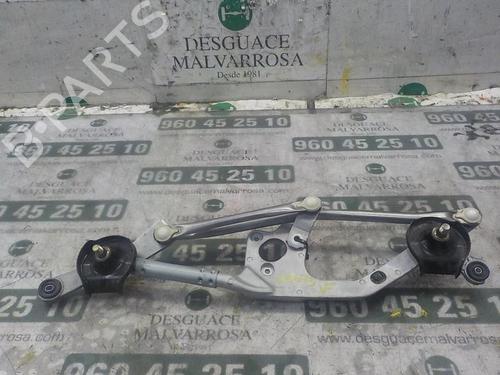 Used Front wipers mechanism TOYOTA AURIS (_E18_) 1.8 Hybrid (ZWE186_, ZWE186R) (136 hp) 14280553