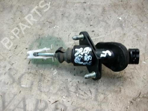 Used Clutch slave cylinder Clutch slave cylinder OPEL CORSA C (X01) 1.2 (F08, F68) (75 hp) 14264317 14264317