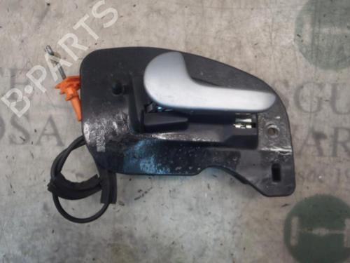 Used Front left interior door handle Front left interior door handle OPEL CORSA C (X01) 1.2 Twinport (F08, F68) (80 hp) 3797129 3797129