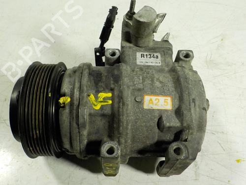 Used AC compressor AC compressor KIA SORENTO I (JC) 2.5 CRDi 4WD (140 hp) 8882198 8882198