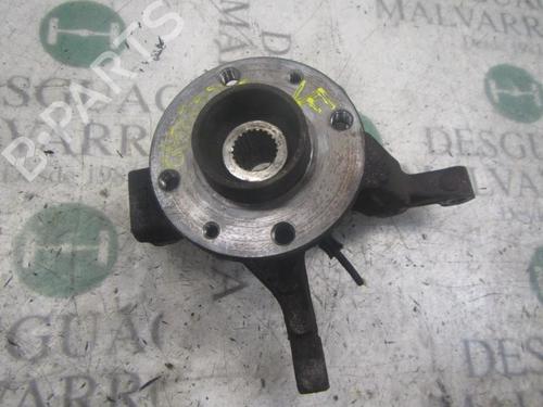 Used Left front steering knuckle NISSAN MICRA III (K12) 1.2 16V (65 hp) 3827658