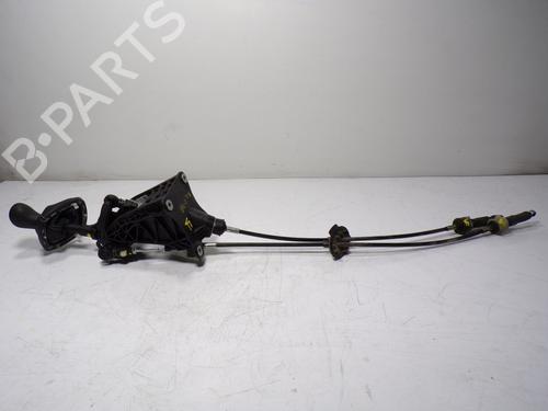 Used Gear lever MERCEDES-BENZ VITO Van (W447) [2014-2025]  12445085