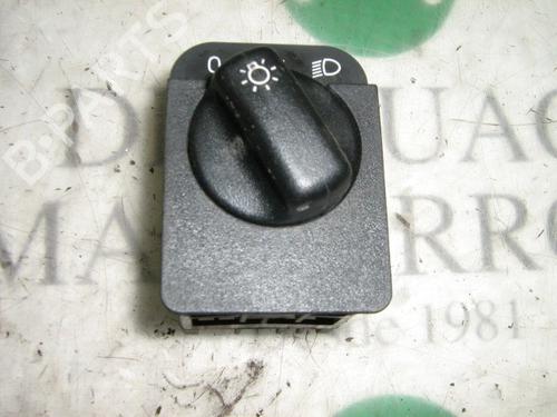 Used Headlight switch OPEL CORSA B (S93) 1.2 i (F08, F68, M68) (45 hp) 3742084