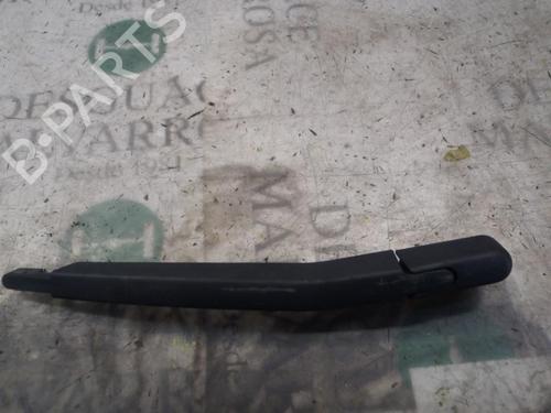 Used Rear windshield wiper arm OPEL CORSA D (S07) 1.2 (L08, L68) (86 hp) 3825469