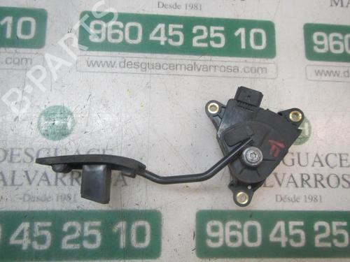 Used Pedal Pedal NISSAN NV200 / EVALIA Bus 1.5 dCi 85 (M20, M20M, M20K, M20KK) (86 hp) 3879636 3879636