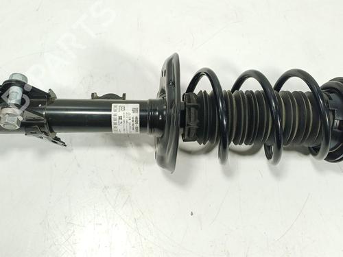 Used Left front shock absorber Left front shock absorber TOYOTA YARIS CROSS (MXP_) 1.5 Hybrid (MXPJ11) (131 hp) 36447386 36447386