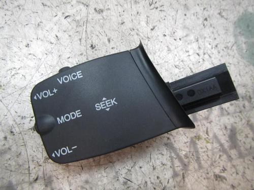 Used Electronic module Electronic module FORD FOCUS II (DA_, HCP, DP) 1.6 TDCi (109 hp) 3823233 3823233