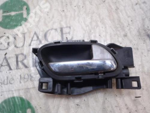 Used Front right interior door handle Front right interior door handle CITROËN JUMPY II (VF7) 1.6 HDi 90 16V (90 hp) 4015950 4015950
