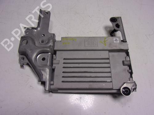 Used Electronic module Electronic module TOYOTA YARIS (_P21_, _PA1_, _PH1_) 1.5 Hybrid (MXPH11) (92 hp) 16831705 16831705