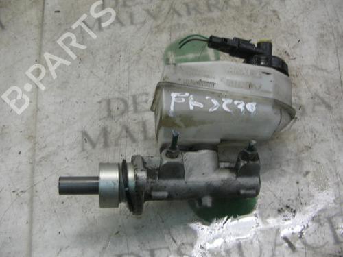 Used Brake master cylinder Brake master cylinder RENAULT MEGANE I Classic (LA0/1_) [1996-2008] 3755650 3755650