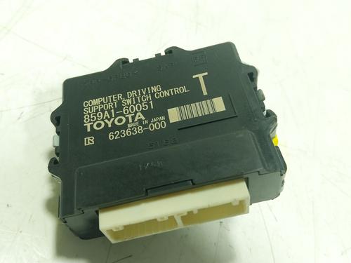 Used Electronic module TOYOTA LAND CRUISER PRADO (_J15_) 2.8 D-4D (GDJ150_, GDJ155_, GDJ150, GDJ151) (177 hp) 30138303