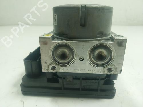 Used ABS pump ABS pump RENAULT MEGANE IV Hatchback (B9A/M/N_) 1.5 Blue dCi 115 (B9A6) (116 hp) 18546024 18546024