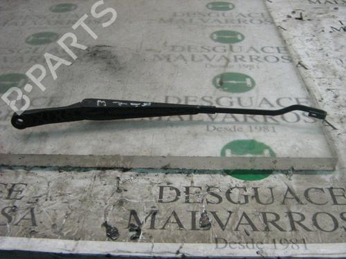 Used Front windshield wiper arm Front windshield wiper arm 3760105 3760105