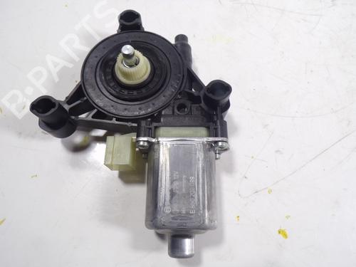 Used Right front window motor Right front window motor AUDI A3 Sportback (8VA, 8VF) 35 TFSI (150 hp) 7679039 7679039