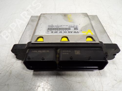 Used Engine control unit (ECU) Engine control unit (ECU) VW GOLF VII (5G1, BQ1, BE1, BE2) 1.4 TSI (122 hp) 15066930 15066930