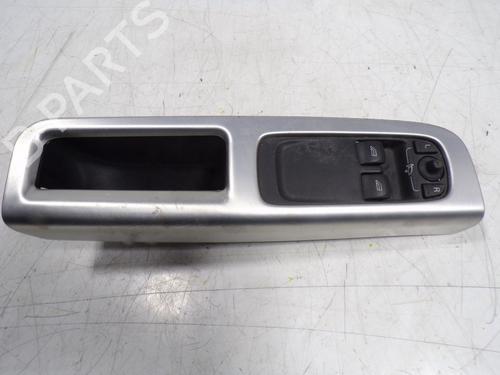 Used Left front window switch Left front window switch VOLVO C30 (533) 1.6 D (109 hp) 8691553 8691553