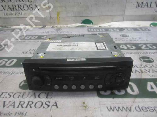 Used Radio Radio CITROËN C4 I (LC_) 1.6 HDi (90 hp) 3858872 3858872