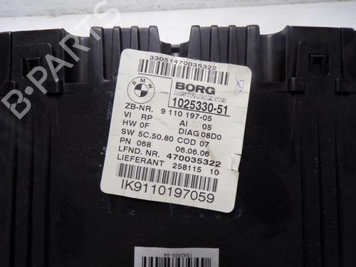 Instrument cluster BMW 3 (E90) 320 i | BP10698046C47 