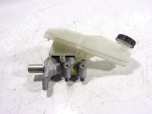 Used Brake master cylinder Brake master cylinder PEUGEOT 208 II (UB_, UP_, UW_, UJ_) [2019-2026] 11041645 11041645