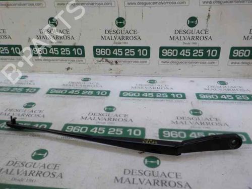 Used Front windshield wiper arm BMW 5 (F10) 530 d xDrive (258 hp) 6567256