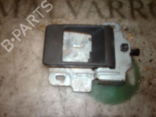 Used Rear left interior door handle LAND ROVER FREELANDER I (L314) 2.0 DI 4x4 (98 hp) 3738036