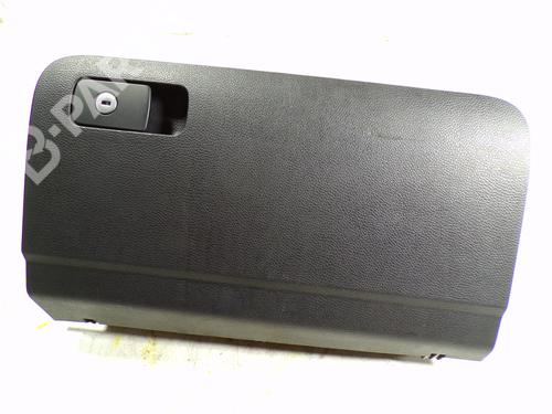 Used Glove box Glove box VW GOLF VI (5K1) 1.6 TDI (105 hp) 8114376 8114376