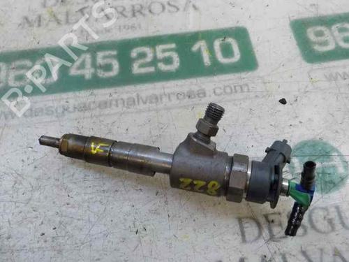 Used Injector Injector FORD FOCUS III 1.5 TDCi (95 hp) 5667001 5667001