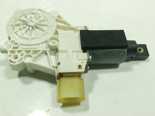 Right front window motor BMW 3 Convertible (E93) 325 d | BP27273111E20 - Image 2