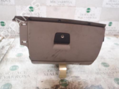 Glove box VOLVO V50 (545) 2.4 (170 hp) 39985730