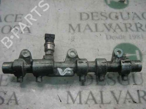 Used Injection rail Injection rail ALFA ROMEO 147 (937_) 1.9 JTD (937.AXD1A, 937.BXD1A, 937.AXV1A, 937.BXB1A,... (115 hp) 3772172 3772172