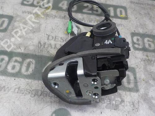 Fechadura trás esquerda Fechadura trás esquerda TOYOTA VERSO (_R2_) 1.6 (ZGR20_, ZGR20R) (132 hp) 3863721 3863721