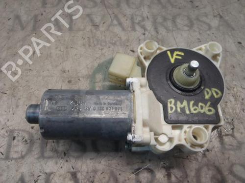 Portierruitmotor rechtsvoor MERCEDES-BENZ E-CLASS (W211) E 280 CDI (211.020) (190 hp) 3798174