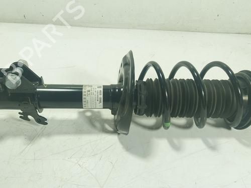 Used Left front shock absorber Left front shock absorber TOYOTA YARIS CROSS (MXP_) 1.5 Hybrid (MXPJ11) (131 hp) 31944596 31944596