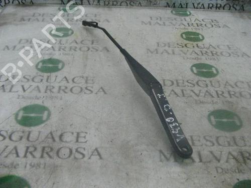Used Front windshield wiper arm FORD FOCUS II (DA_, HCP, DP) [2004-2013]  3750788